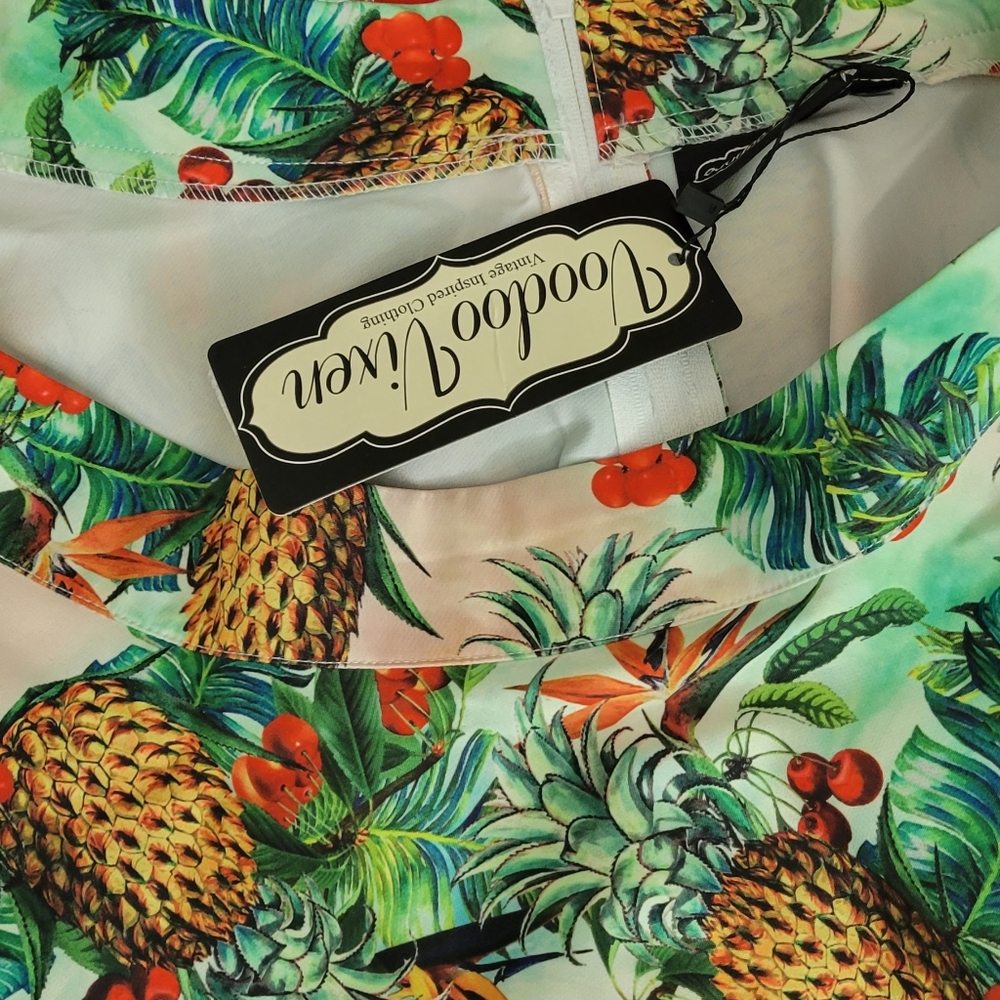 NWT Voodoo Vixen pineapple Skirt with pockets